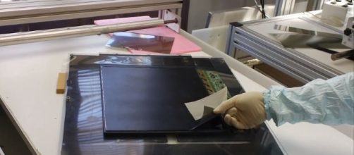 Samsung's LCD factory causing Multiple Sclerosis to its workers - YouTube/LCDPARTS