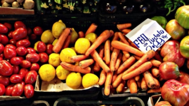 Addio alle 5 porzioni di frutta e verdura al giorno, ne servono ... - huffingtonpost.it