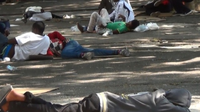 Roma, esplode la rabbia al centro di accoglienza del Tiburtino