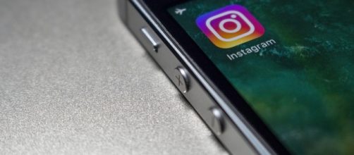 An association of plastic surgeons warn against the risk of choosing a surgeon on Instagram. Image Source: Pixabay