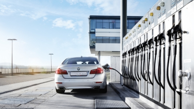 Foto: http://www.bosch-presse.de/pressportal/de/en/carbon-neutral-cars-synthetic-fuels-turn-co2-into-a-raw-material-120448.html