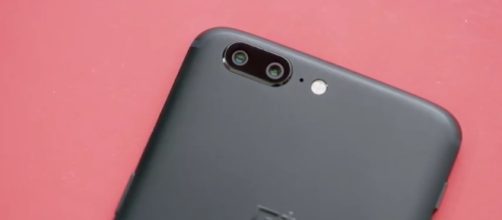 Image via Marques Brownlee/Youtube screenshot