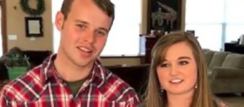 Kendra Caldwell and Joseph Duggar--Image via TheFame/YouTube