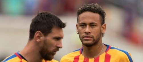 Leo Messi y Neymar durante un calentamiento