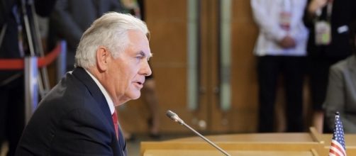 U.S. Secretary of State makes remarks at ASEAN conference. / [Image by U.S. Department of State via Flickr, U.S. Gov. Work]