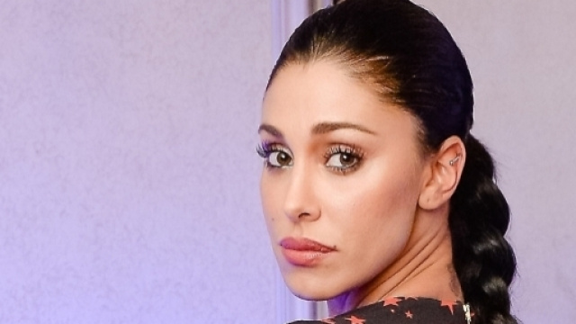 Belen e Stefano insieme - E' solo una bufala. Ecco le prove.