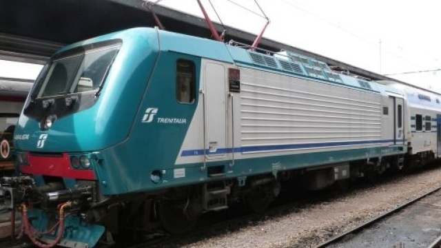 Trenitalia: multa, scuse pubbliche e rimborso ai passeggeri per aver nascosto i treni economici
