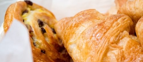 Croissant X France Food | https://pixabay.com/p-502011/?no_redirect