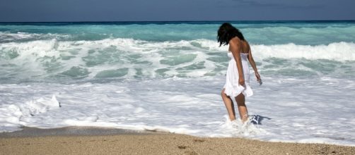 Don't let the comfort zone keep your hopes and dreams at bay... (via Pixabay - Ana J)