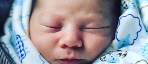 Le&oacute;n, filho de Gabriel Gracindo e Rayana: amor e carinho dos pais e fam&iacute;lia