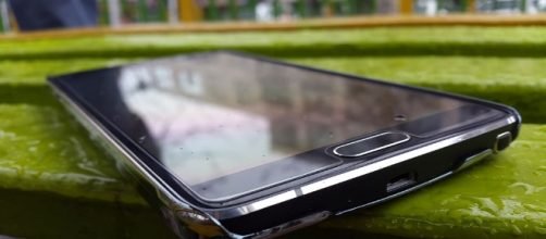 Samsung Galaxy 8 Next generation smartphones Image - By امیررضا حسینی (Own work) CC BY-SA 4.0 via Wikimedia Commons