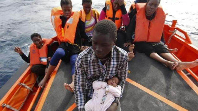 Bambini migranti , l'emergenza del secolo - La Stampa - lastampa.it