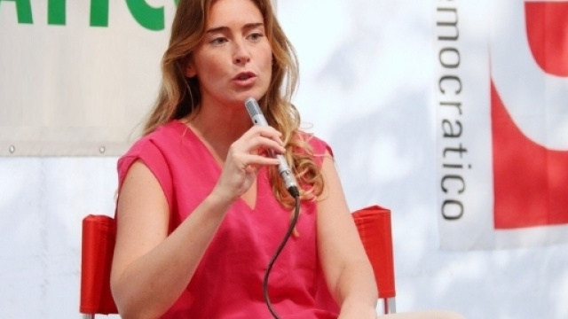 Maria Elena Boschi a una Festa dell'Unit&agrave;