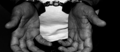 A Virginia man was arrested for keeping his girlfriend and two kids hostage/Photo via Victor, Flickr