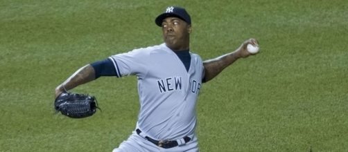 Chapman in action, Wikipedia https://en.wikipedia.org/wiki/Aroldis_Chapman#/media/File:Aroldis_Chapman_on_June_4,_2016_(2).jpg