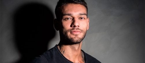 Lucas Lucco postou foto ao lado de 'noivo' em seu Instagram