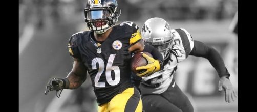 Terrell Davis names his favorite running back in the NFL- Photo: YouTube