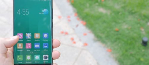 Work with the all new Nubia Z17 64GB storage model [Image via TeChinAction/YouTube screencap]