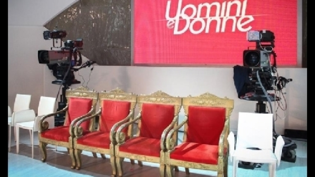 Uomini e Donne: tre coppie si sposano