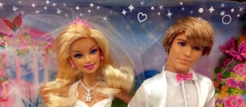 Barbie and Ken Doll Mike Mozart via Flickr