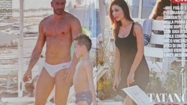Anna Tatangelo al mare con il figlio e un misterioso amico ... - ladyblitz.it