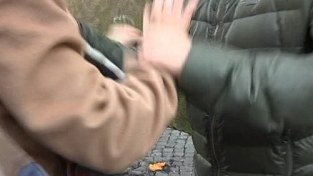 Bergamo: 23enne uccide patrigno a coltellate e colpi di martello - mediaset.it