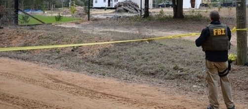 FBI agent in action (credit - wikimediacommons)