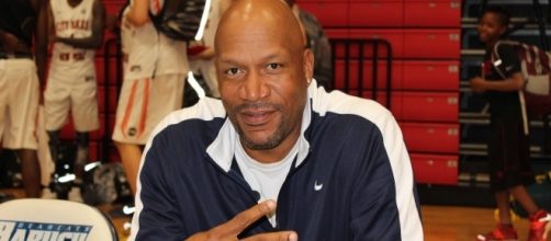 Image via Youtube channel: New Recruit Media LLC Nix #RonHarper screencap