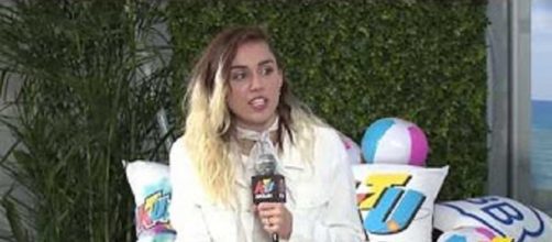 Miley Cyrus announces title and release date for upcoming sixth album on her website. Screencap Pedronne/YouTube