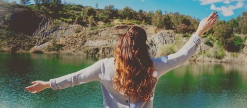 Reach out and touch someone Pisces...someone special is only too happy to reciprocate. - Image via ladylifehacks.com