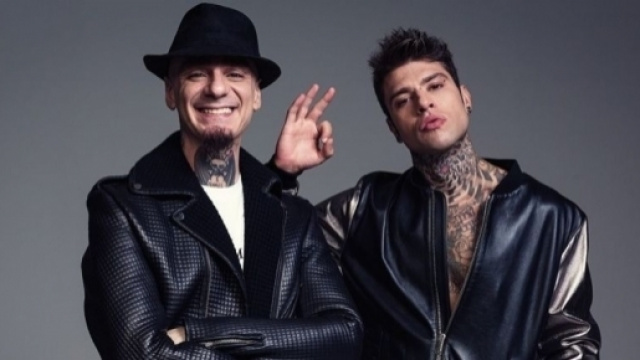 Fedez e J-Ax, quando i rapper fanno i soldi (e non se ne vergognano)