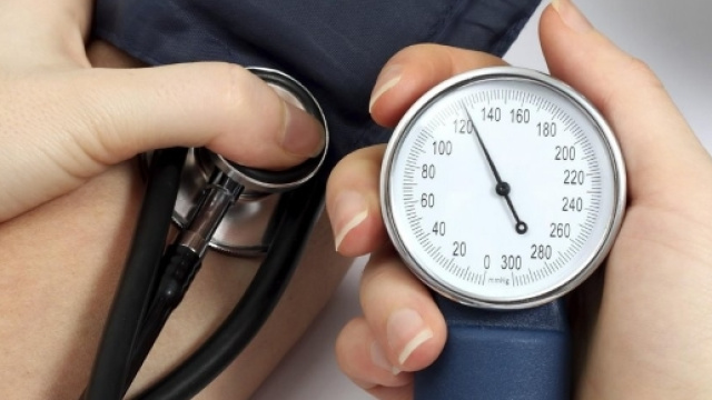 Ipertensione: stile di vita e rimedi naturali per contrastarla - accademiadelbenessere