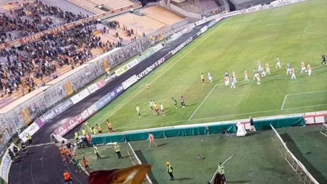 Lo stadio "Via del mare" di Lecce.