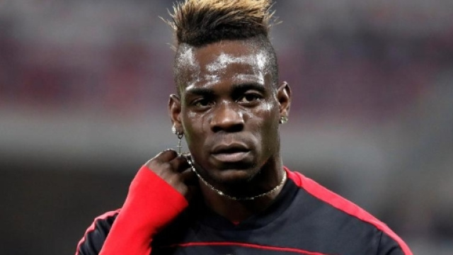 Mario Balotelli caught out chatting up busty model Katja Krasavice ... - thesun.co.uk