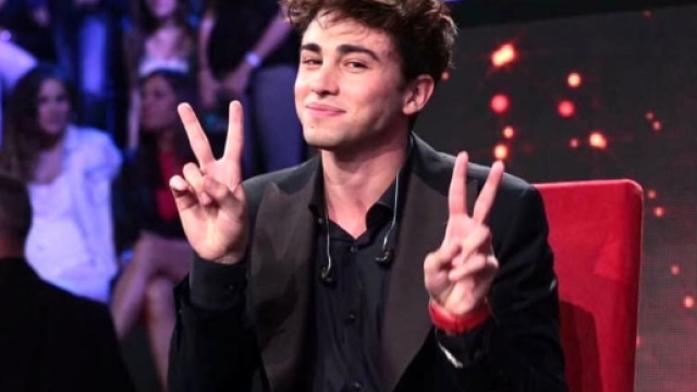 Riccardo Marcuzzo di Amici 16 a Formentera