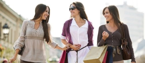 Washington doles out the best of shopping experience. [Image via Flickr/Shopping Photos]