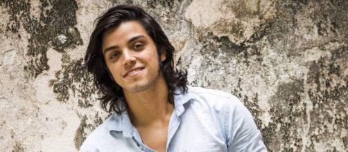 Famosos que s&atilde;o homossexuais e voc&ecirc; n&atilde;o sabia