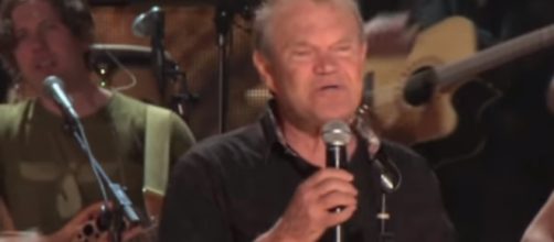 Glen Campbell's final tour - Image -CBS Sunday Morning | YouTube