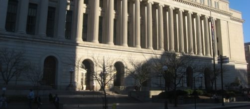 Hamilton County Courthouse in Cincinnati-wikimedia commons