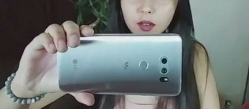 LG V30/ photo by Phone Radar via Twitter