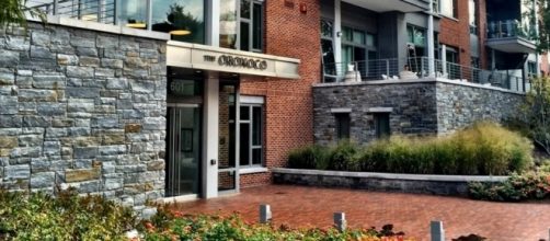 Paul Manafort's Oronoco condos in Virginia, raided by FBI. / [Image screenshot, FORBZ real estate group via YouTube.