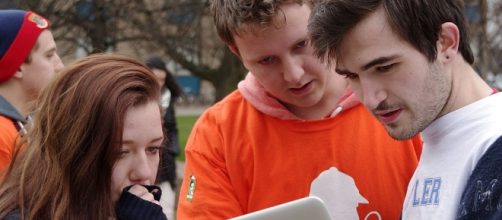 University students / Photo via mattbuck, Wikimedia Commons