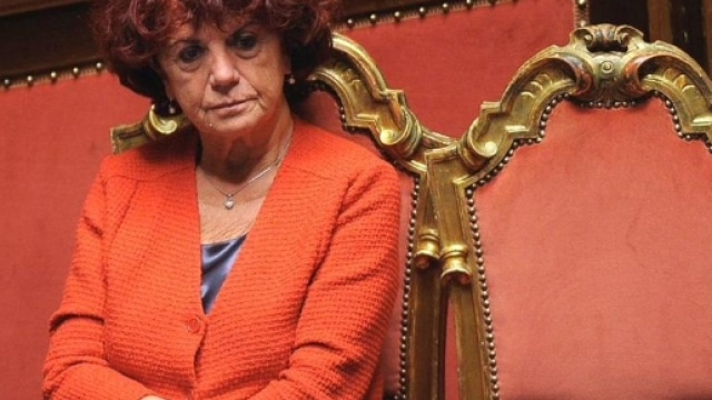 Scuola, le ultime novit&agrave; sulle assunzioni dei docenti e le possibilit&agrave; di supplenza.