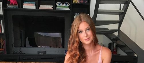 Marina Ruy Barbosa informa que escrevera um livro