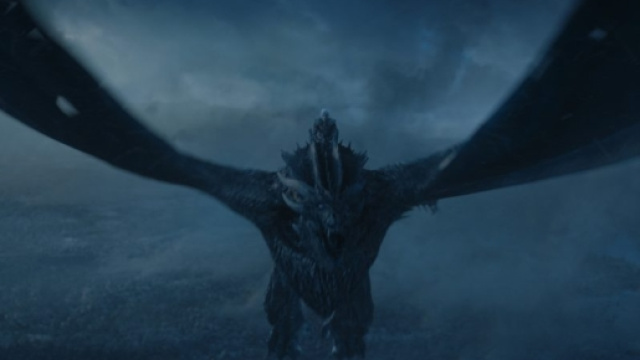 Game of Thrones: Le Roi de la Nuit chevauchant Viserion est une v&eacute;ritable arme de destruction massive !
