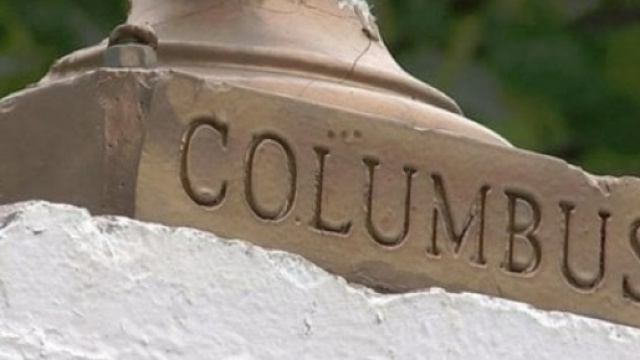 Usa, guerra delle statue: sar&agrave; abbattuto busto di Colombo a New York