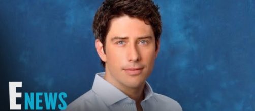 Arie Luyendek is the next Bachelor of the ABC franchise. Image credit - YouTube/E! News.