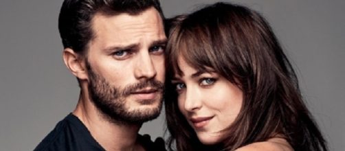 Jamie Dornan, Dakota Johnson - Image via YouTube/Glamour Magazine