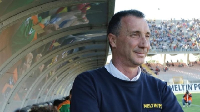 Lecce, Roberto Rizzo ha rassegnato le dimissioni.