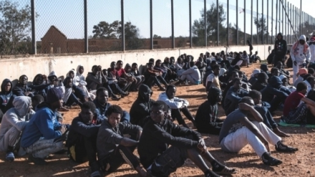 Libia, i centri-lager che imprigionano i migranti - l'Espresso - repubblica.it